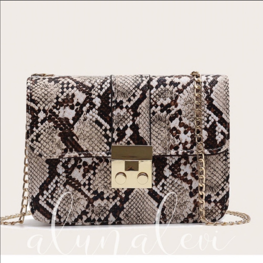BRAND NEW! Snake Print Bag!